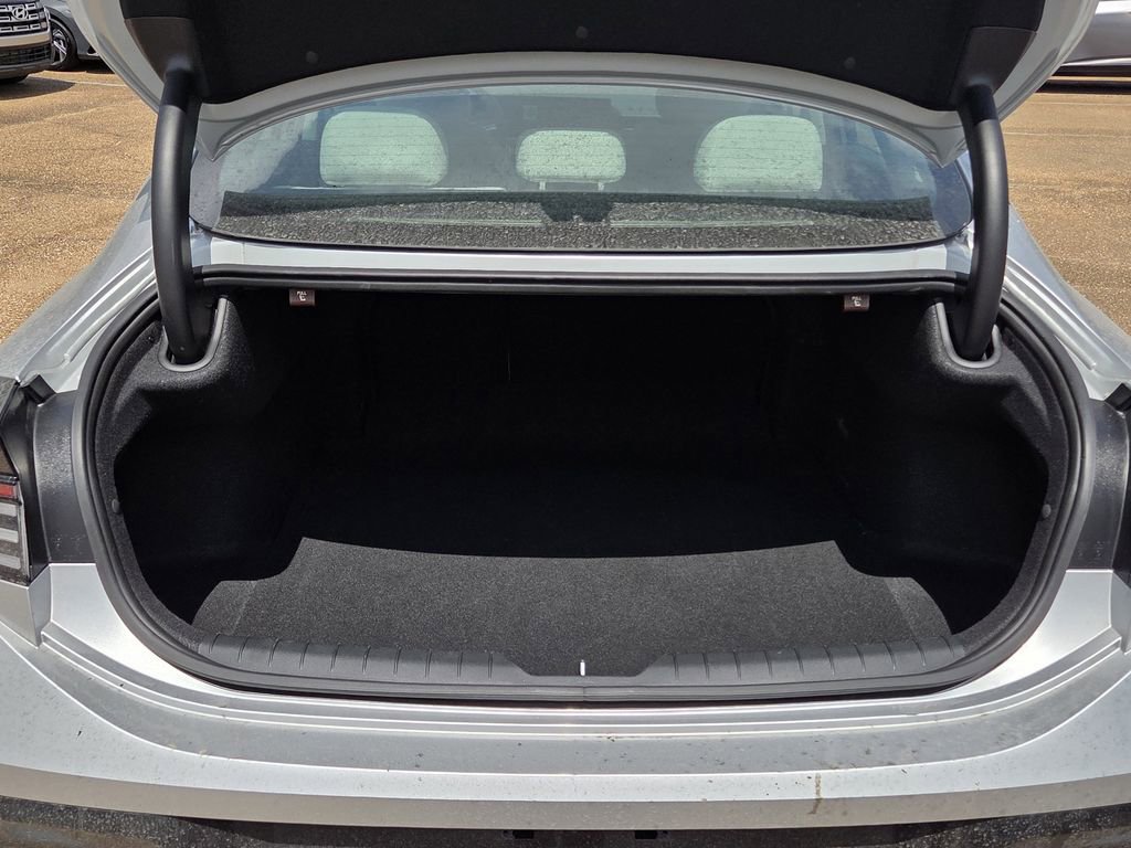 Used 2025 Hyundai Sonata SEL FWD image 25