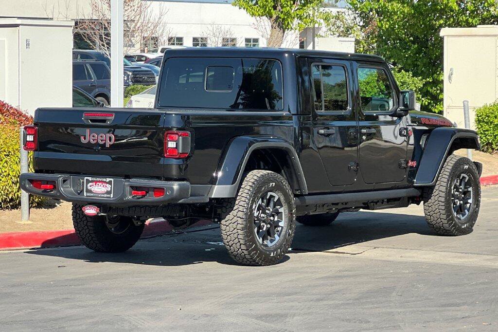 New 2026 Jeep Gladiator Rubicon w/ Safety Group AWD/4WD image 4