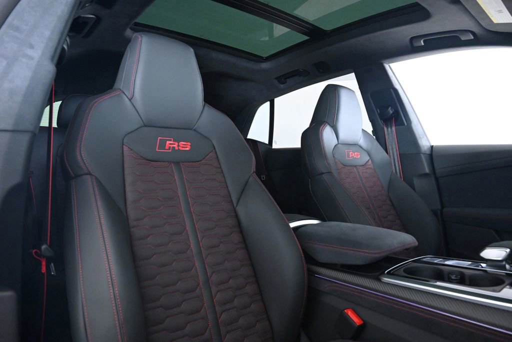 New 2026 Audi RS Q8 performance image 15