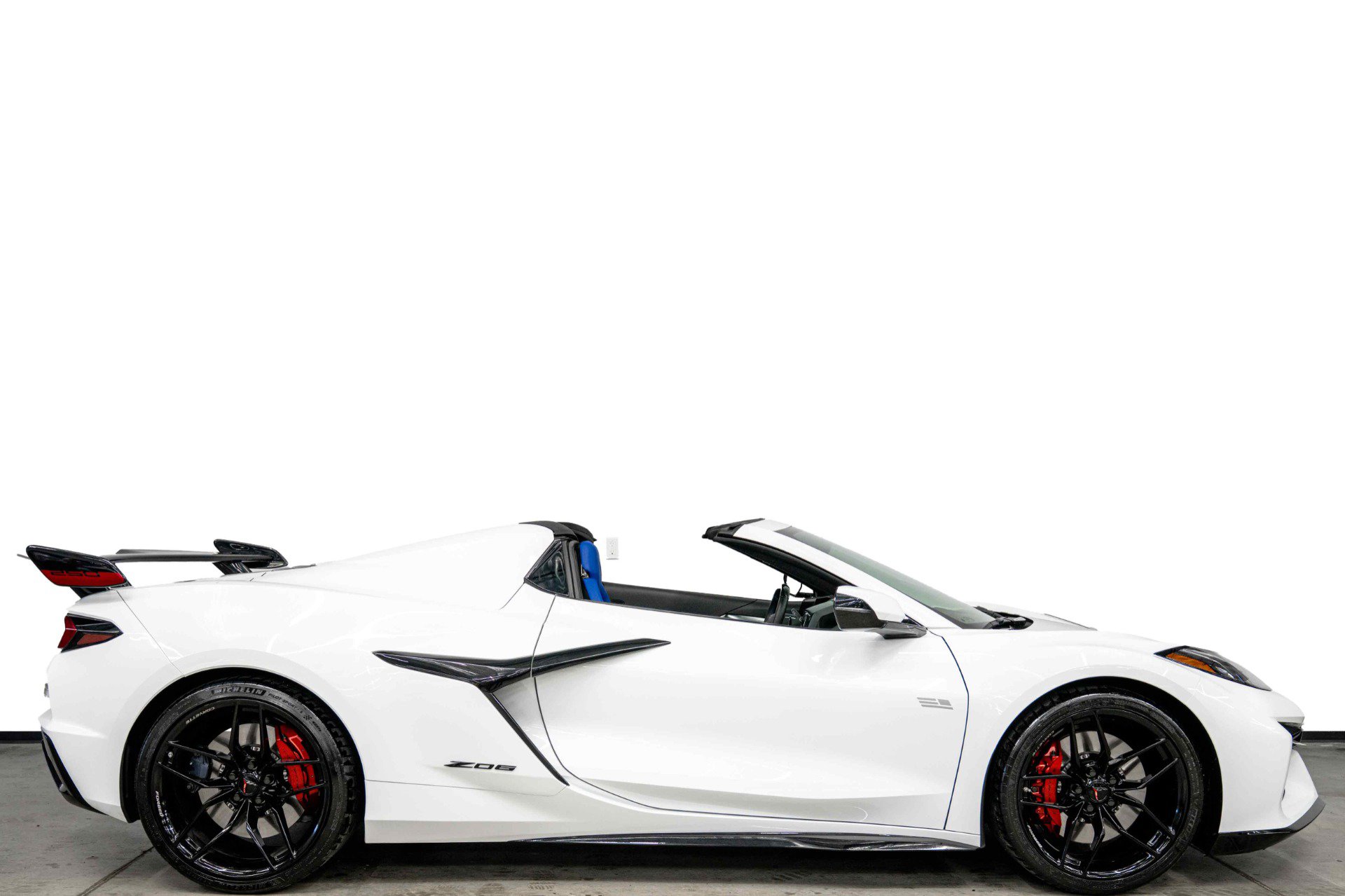 Used 2026 Chevrolet Corvette Z06 w/ Stars & Steel Limited Edition RWD image 2