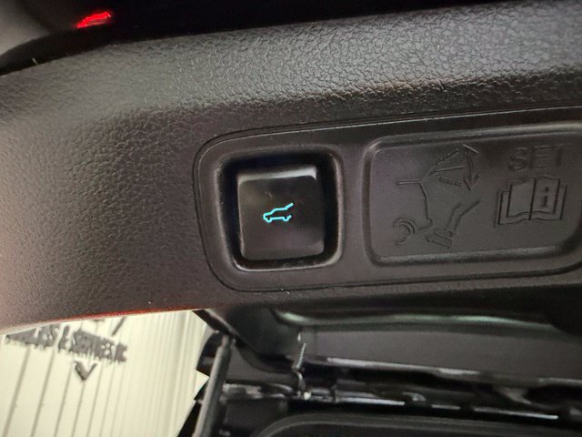 Used 2018 Ford Expedition Limited AWD/4WD image 27