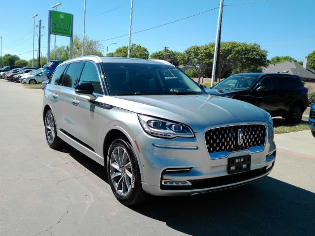 Used 2020 Lincoln Aviator Grand Touring w/ Equipment Group 301A AWD/4WD image 4