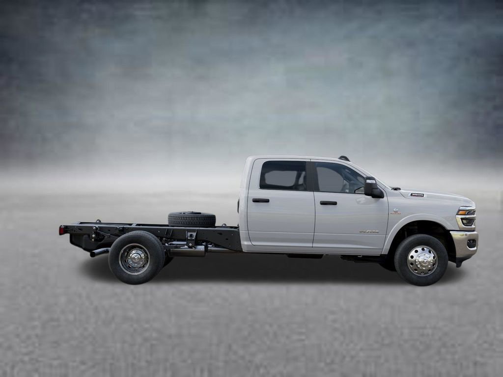 New 2025 RAM 3500 Big Horn AWD/4WD image 21