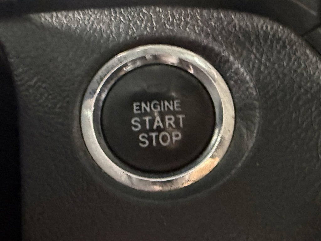 Used 2015 Toyota Sienna SE Premium image 25