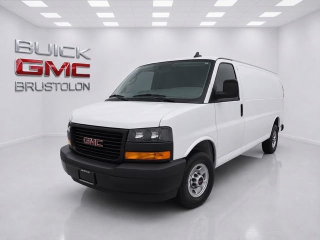 Used 2025 GMC Savana 3500 Extended RWD image 32