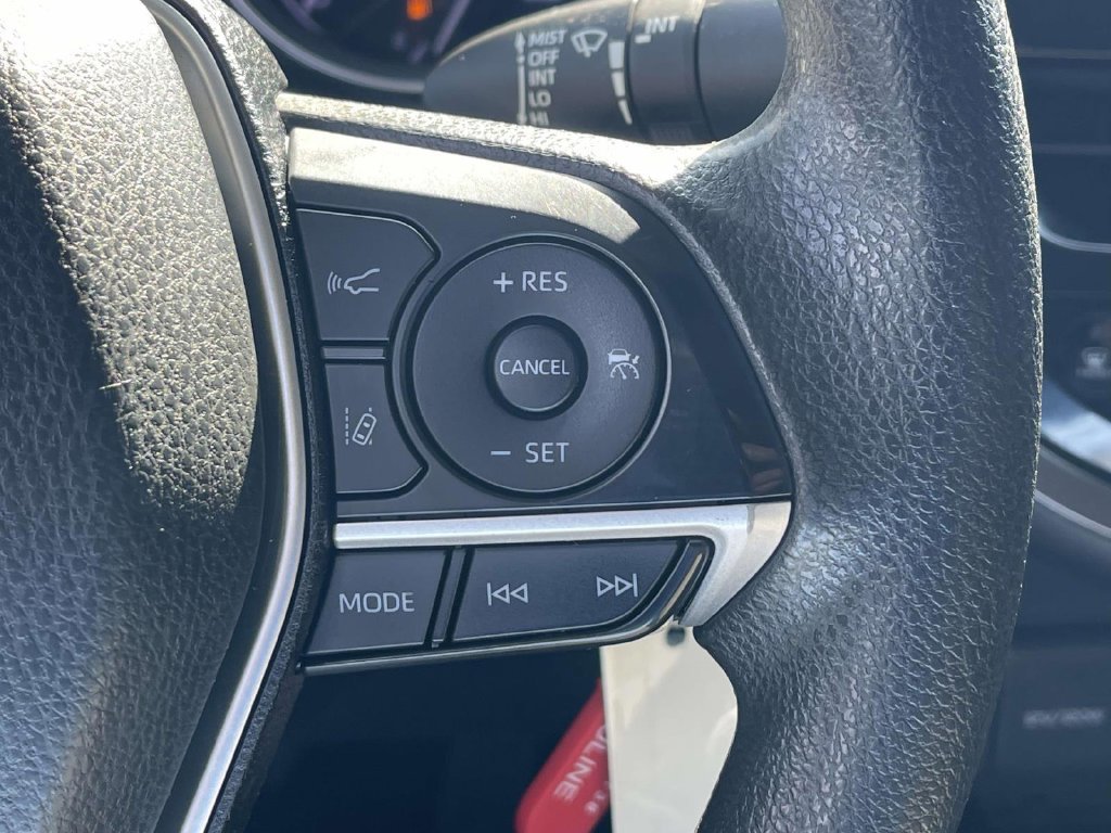 Used 2022 Toyota Camry LE FWD image 22
