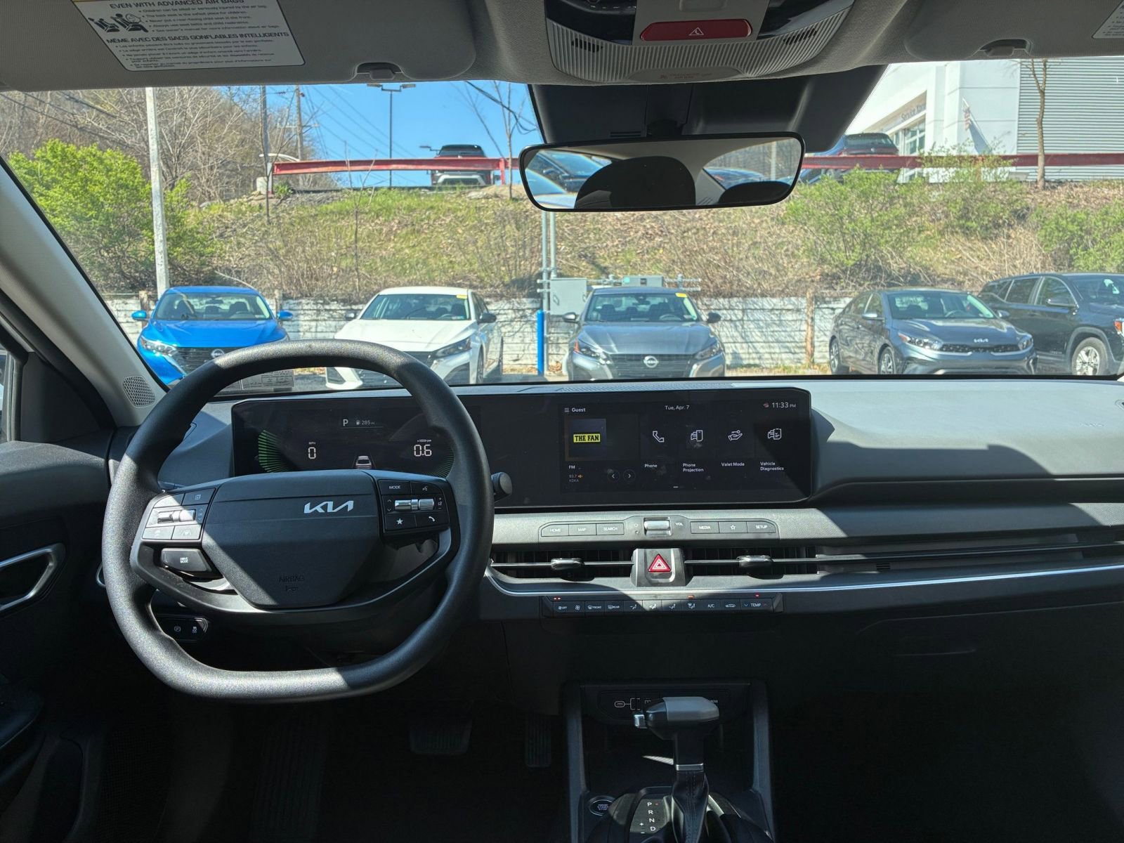 Used 2025 Kia K4 LXS image 33