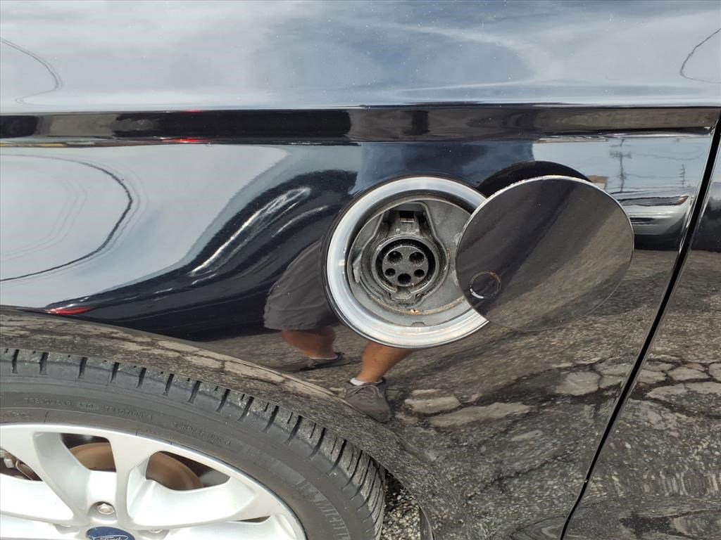 Used 2019 Ford Fusion Energi Titanium image 29