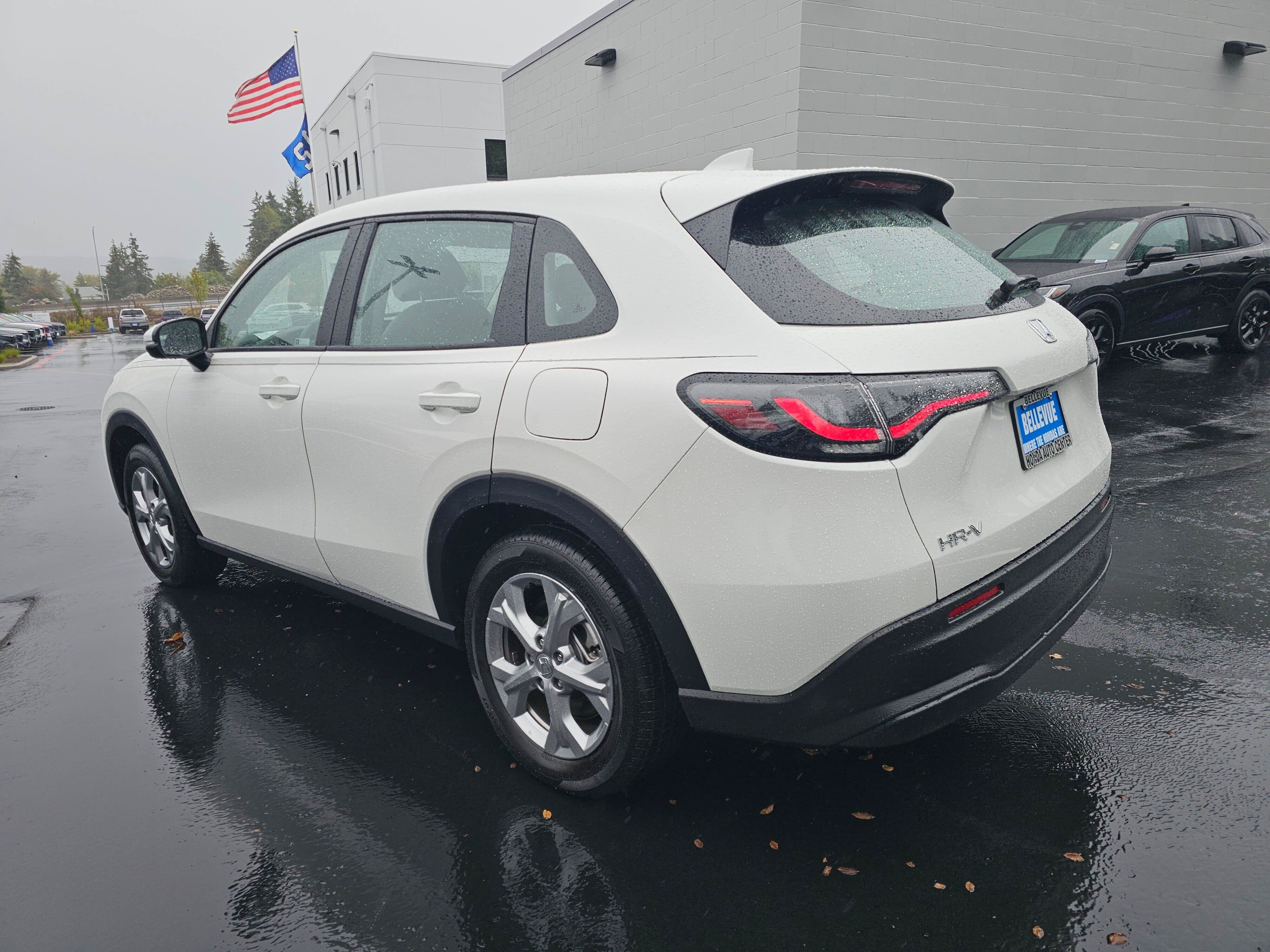 Certified 2025 Honda HR-V LX image 5