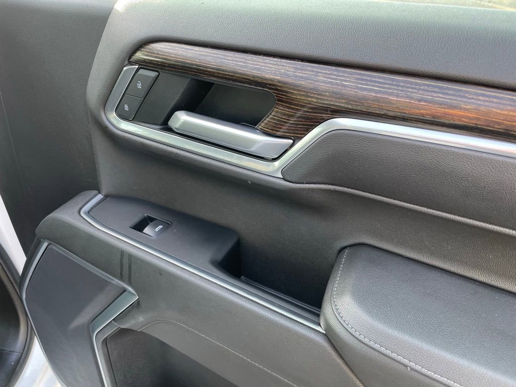 Used 2022 GMC Sierra 1500 SLE image 29