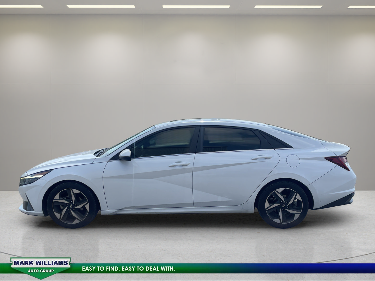 Used 2021 Hyundai Elantra Limited FWD image 4