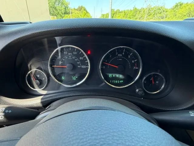 Used 2016 Jeep Wrangler Unlimited Sahara w/ Dual Top Group AWD/4WD image 20