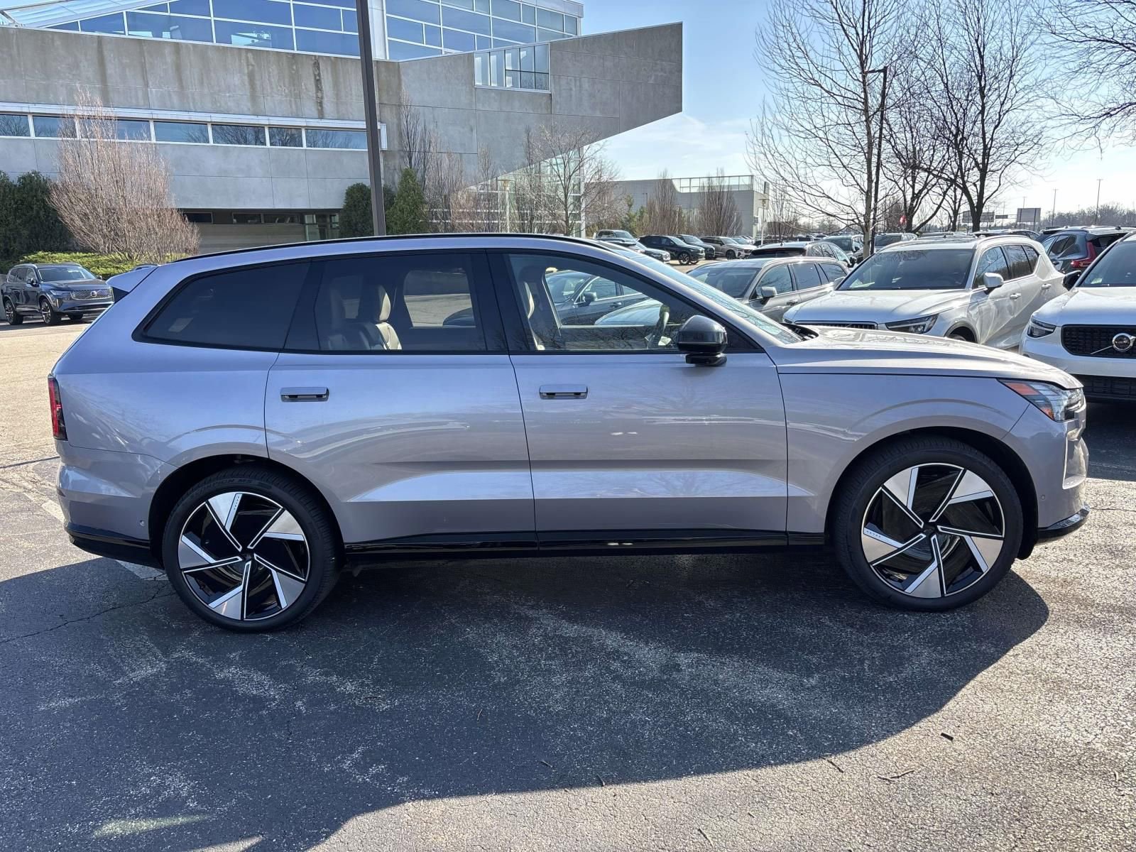 New 2026 Volvo EX90 Ultra AWD/4WD image 4