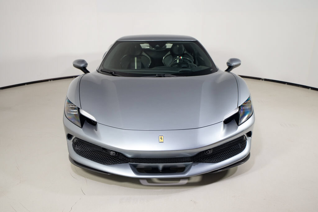Used 2024 Ferrari 296 GTB RWD image 4