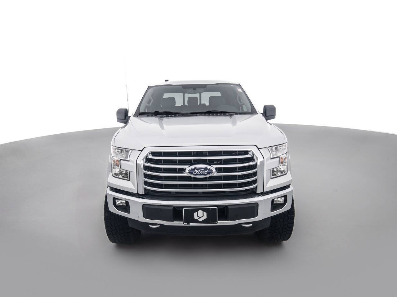 Used 2016 Ford F150 XLT w/ Equipment Group 302A Luxury AWD/4WD image 2