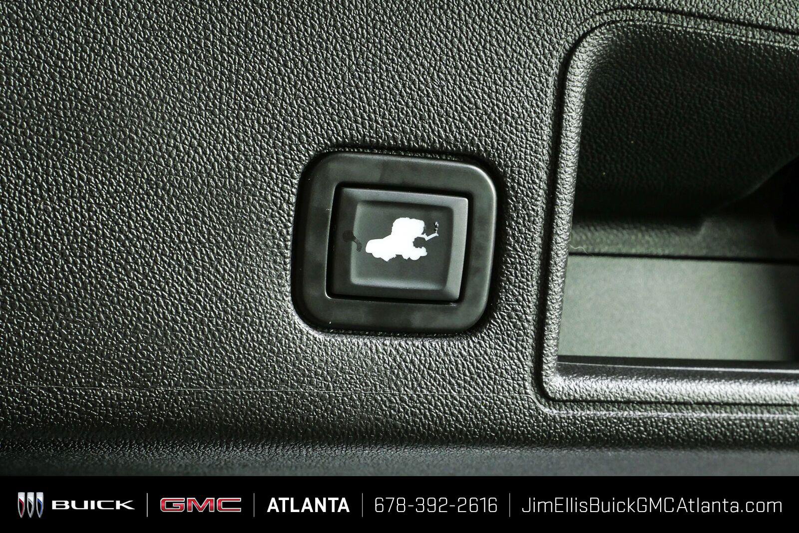 Used 2020 GMC Terrain SLE w/ Driver Convenience Package FWD image 30