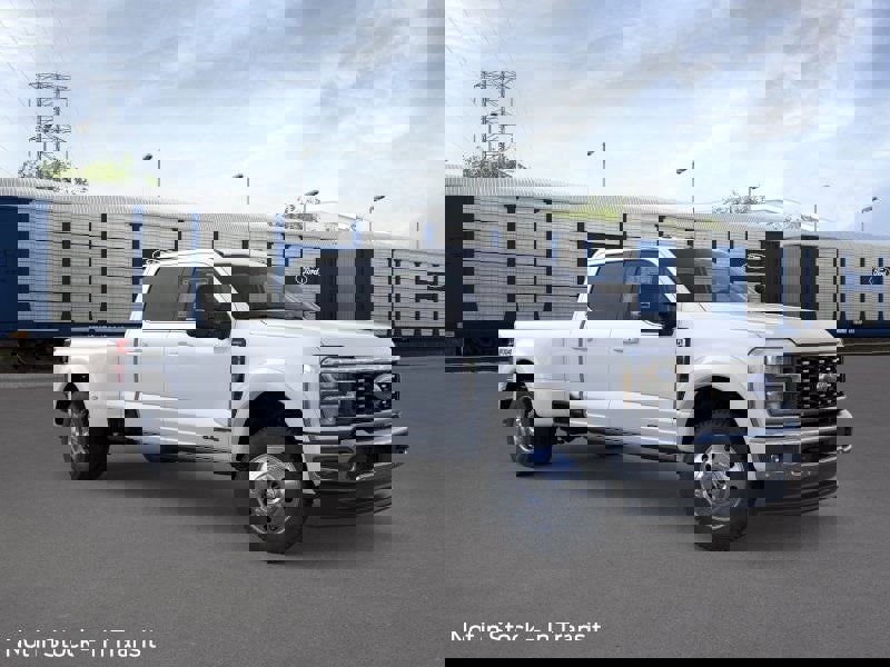 New 2026 Ford F450 4x4 Crew Cab Super Duty image 7