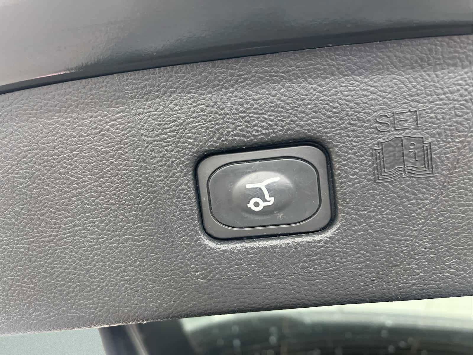 Used 2024 Ford Edge SEL w/ Convenience Package image 20