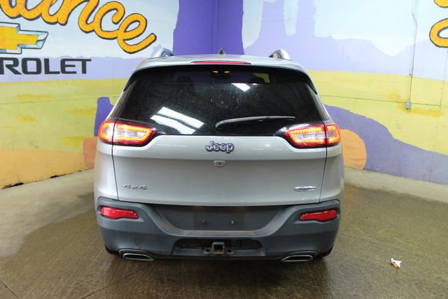 Used 2016 Jeep Cherokee Latitude w/ Comfort & Convenience Group AWD/4WD image 7