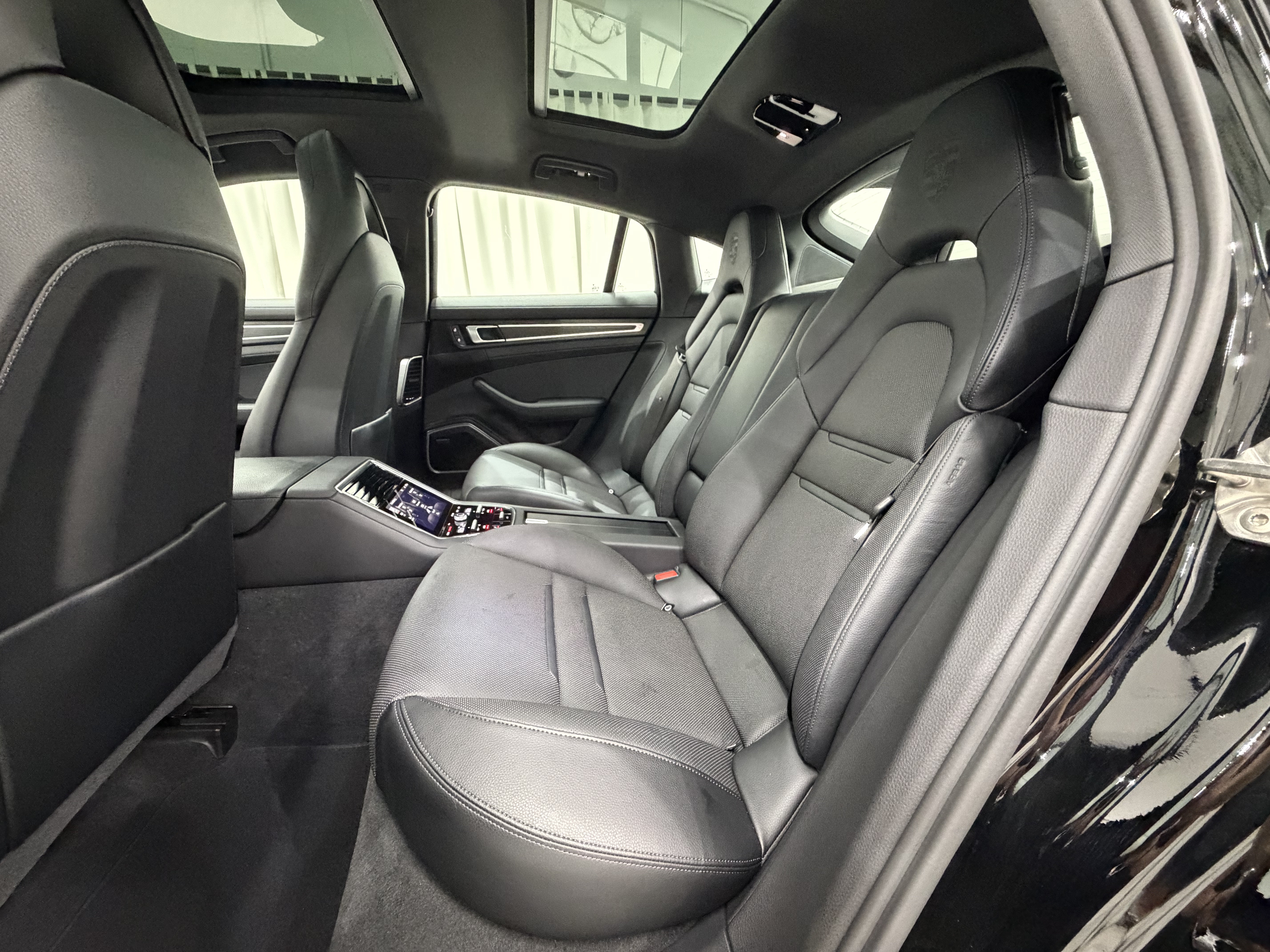 Certified 2023 Porsche Panamera 4 Platinum Edition AWD/4WD image 20