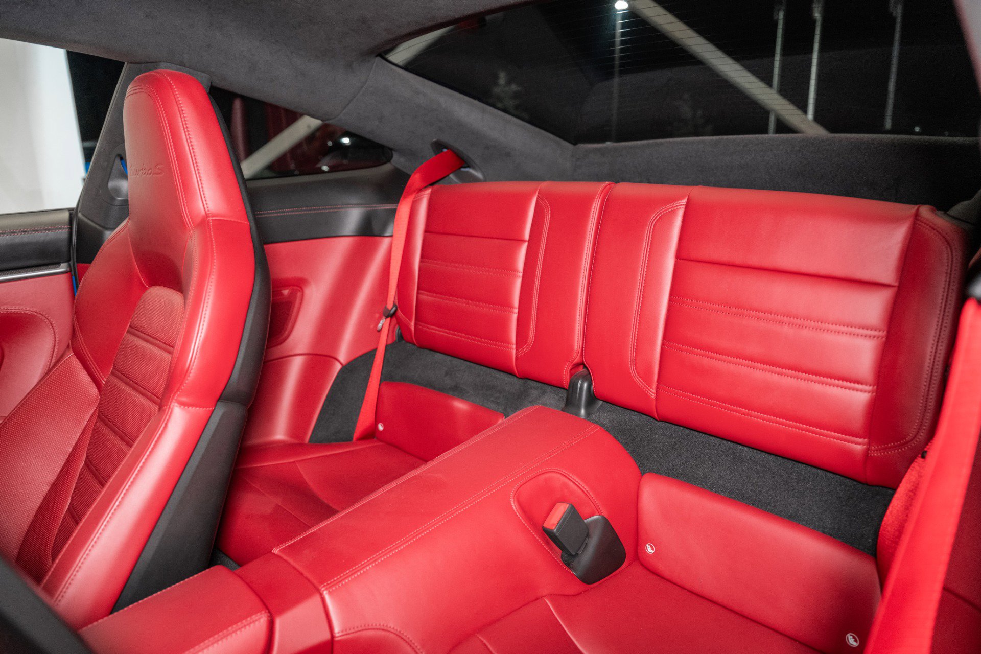 Used 2022 Porsche 911 Turbo S image 18