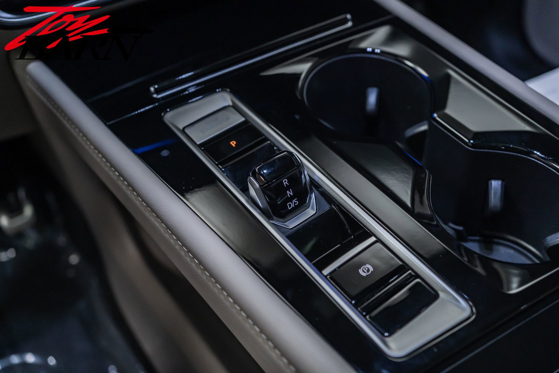 Used 2024 Volkswagen Atlas SEL Premium R-Line image 39