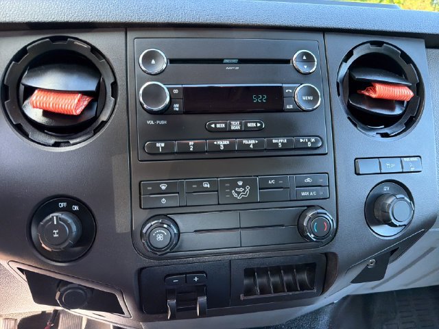 Used 2016 Ford F250 XL w/ XL Appearance Package AWD/4WD image 19