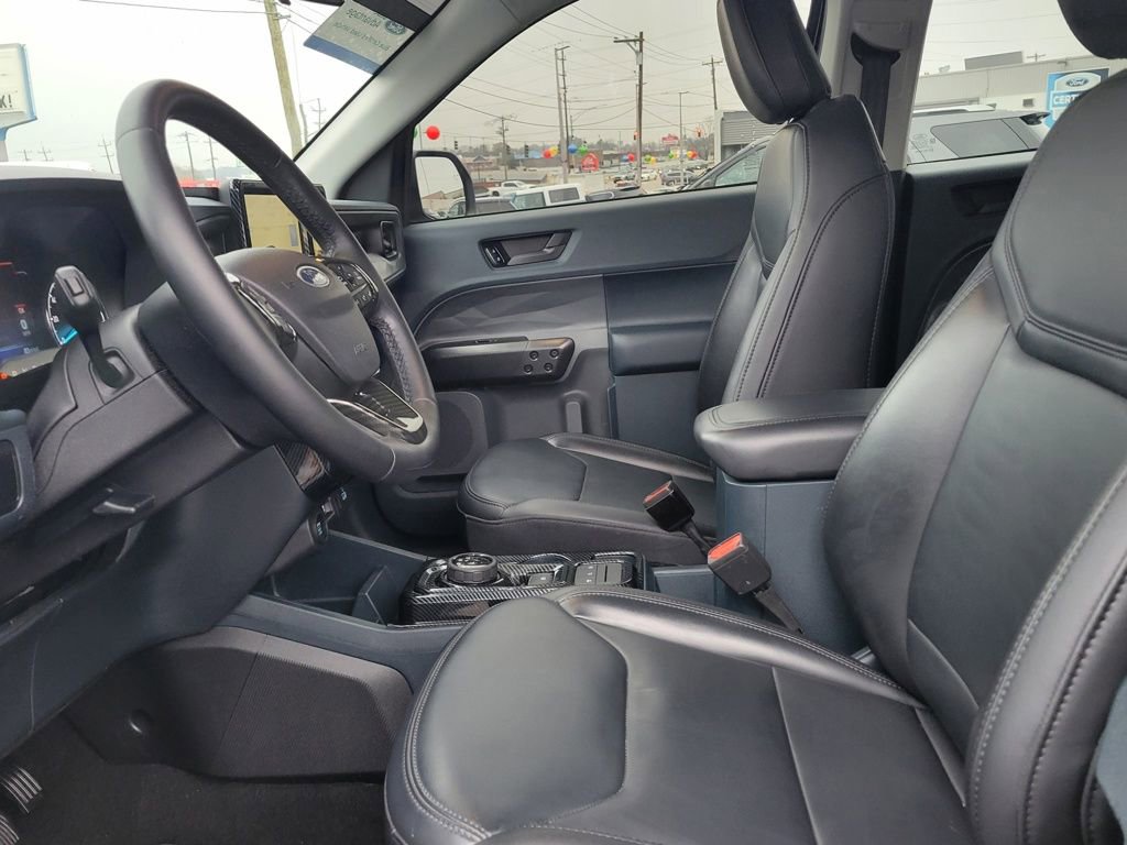 Certified 2024 Ford Maverick Lariat w/ Black Appearance Package image 13