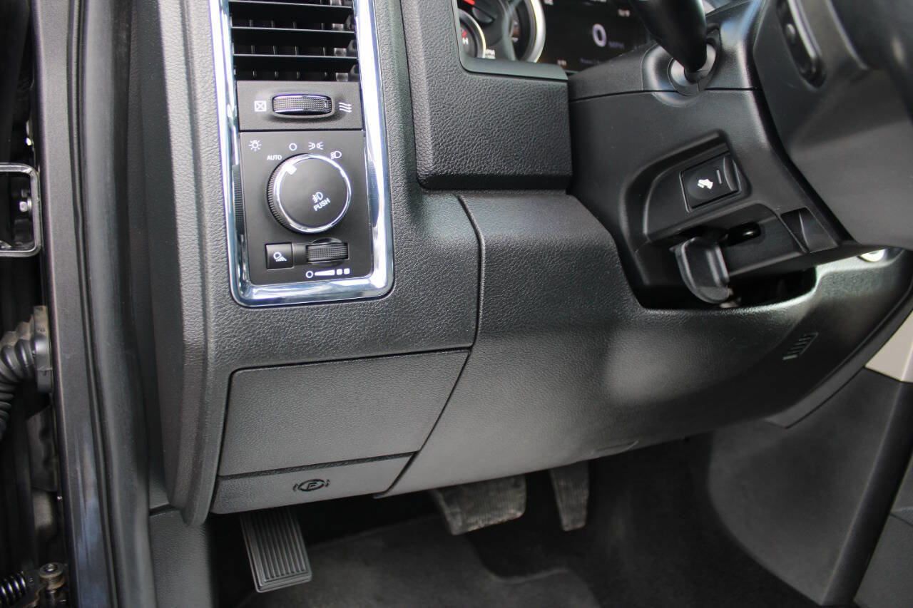 Used 2014 RAM 2500 Laramie w/ Convenience Group image 24