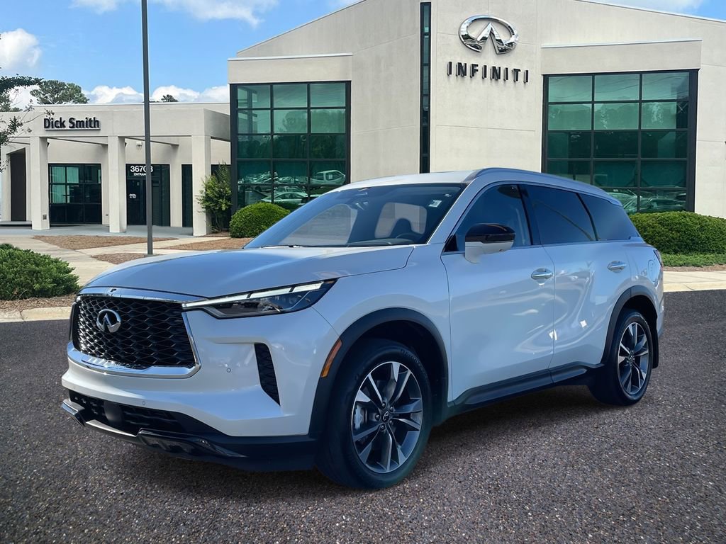 Used 2025 INFINITI QX60 Luxe image 3