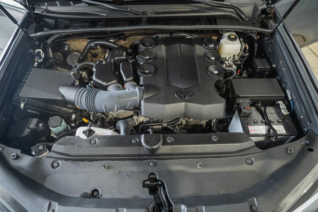 Used 2023 Toyota 4Runner Limited AWD/4WD image 19