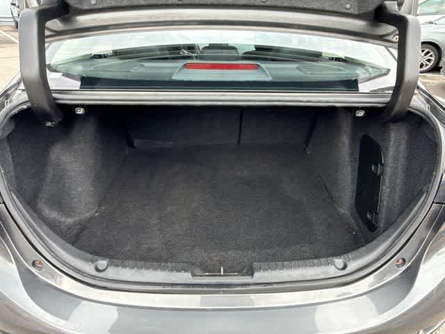 Used 2017 MAZDA MAZDA3 Touring w/ Popular Equipment Package FWD image 23
