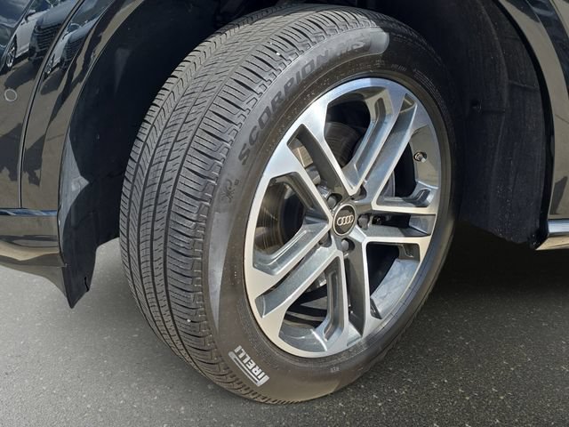 Used 2025 Audi Q5 Premium w/ Convenience Package AWD/4WD image 36