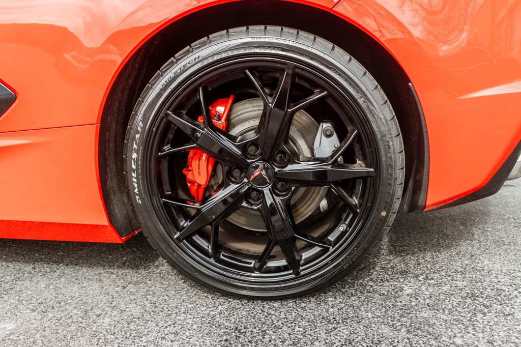 Used 2023 Chevrolet Corvette Stingray Preferred Cpe w/ Z51 Performance Package RWD image 32