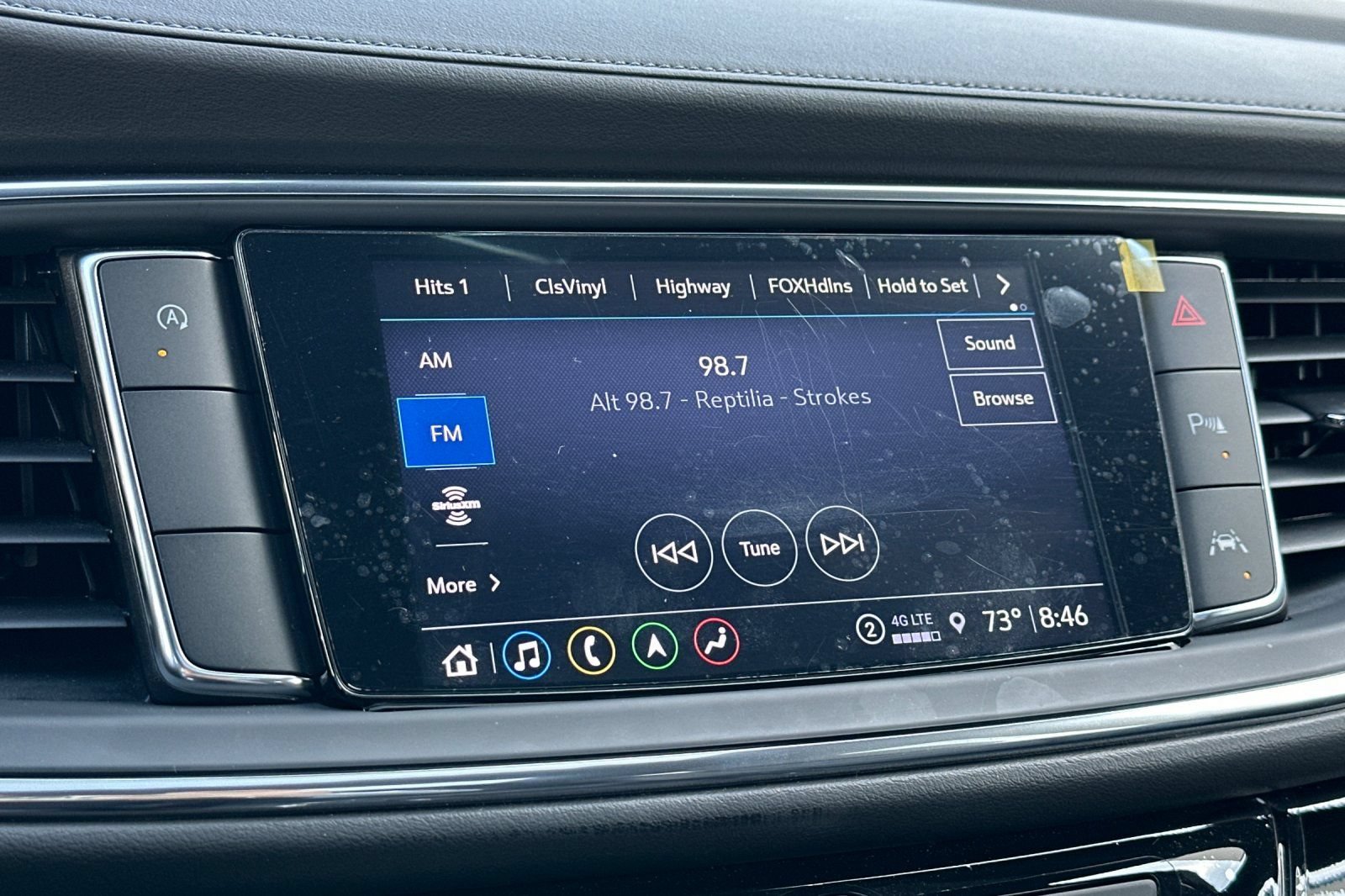 Certified 2024 Buick Enclave Avenir FWD image 27