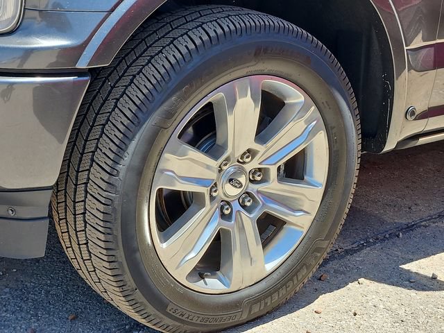 Used 2020 Ford F150 Platinum w/ Equipment Group 701A Luxury AWD/4WD image 4