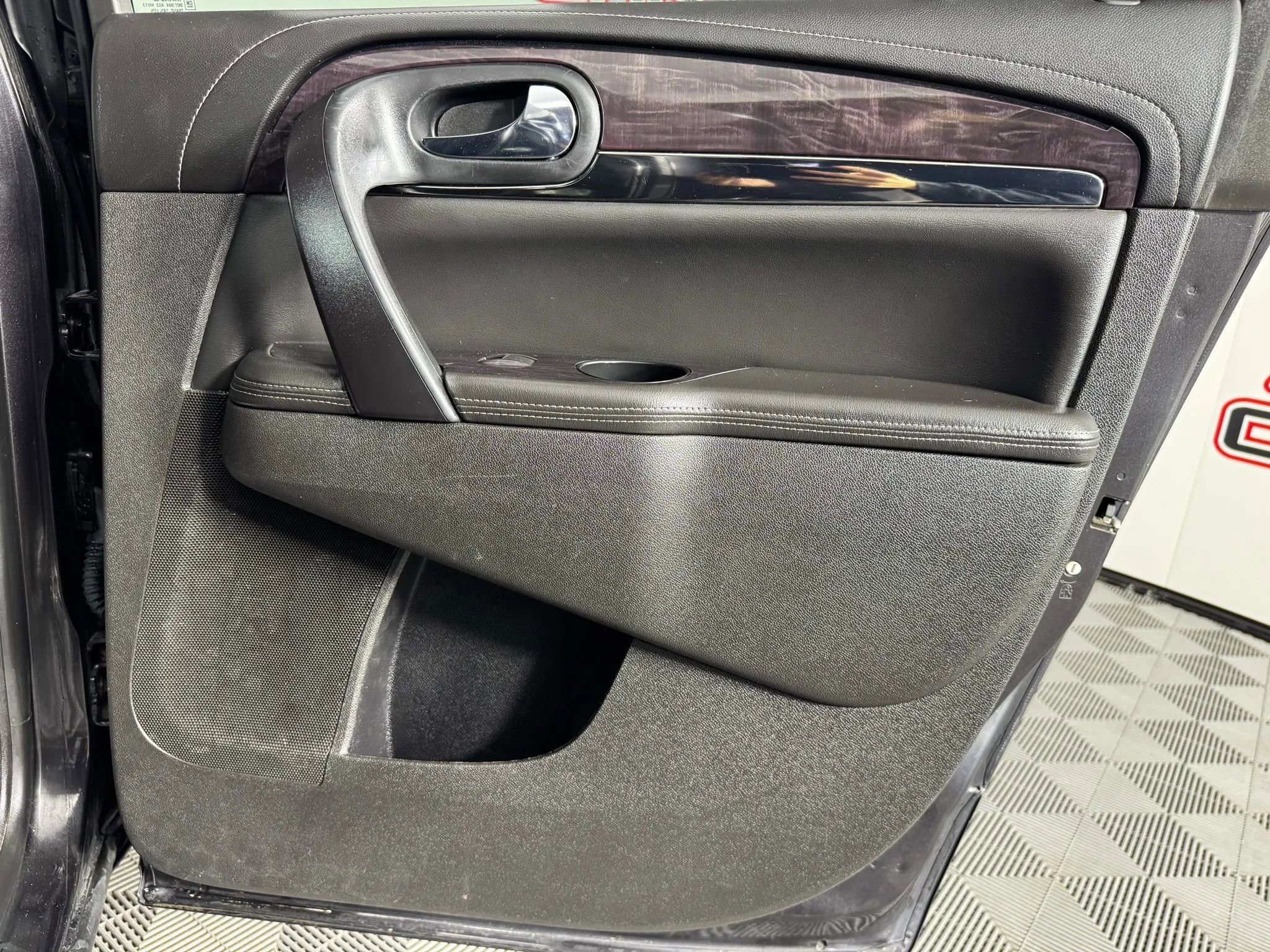 Used 2017 Buick Enclave Leather FWD image 47