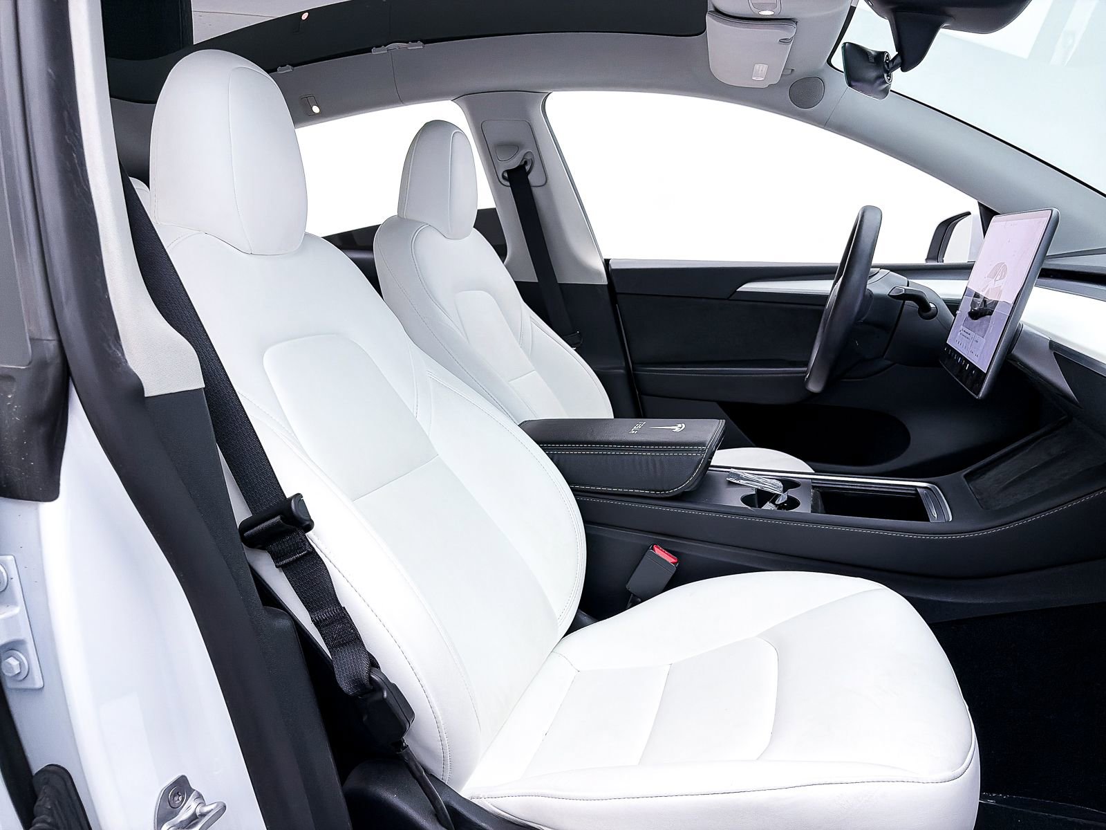 Used 2023 Tesla Model Y Performance image 33