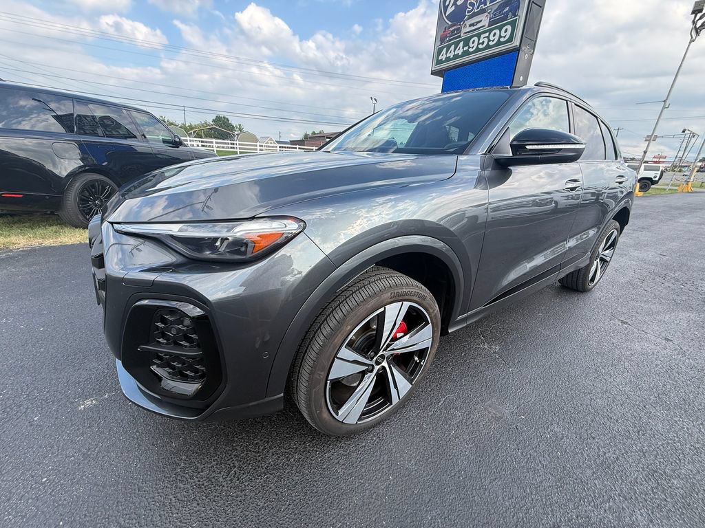 Used 2025 Audi SQ5 Premium Plus AWD/4WD image 8