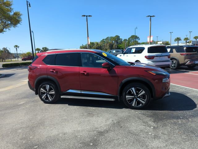 Certified 2021 Nissan Rogue Platinum image 2