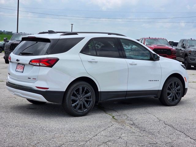 Used 2023 Chevrolet Equinox RS AWD/4WD image 8