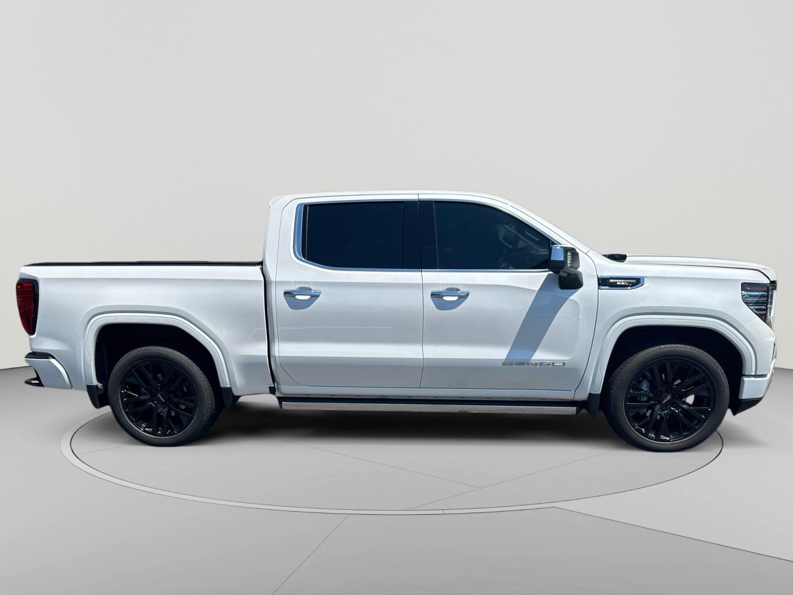 Used 2023 GMC Sierra 1500 Denali AWD/4WD image 34
