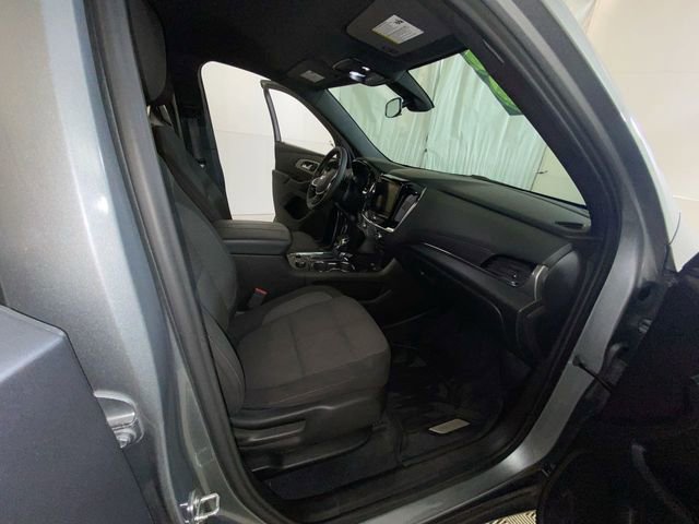 Used 2023 Chevrolet Traverse LT image 39