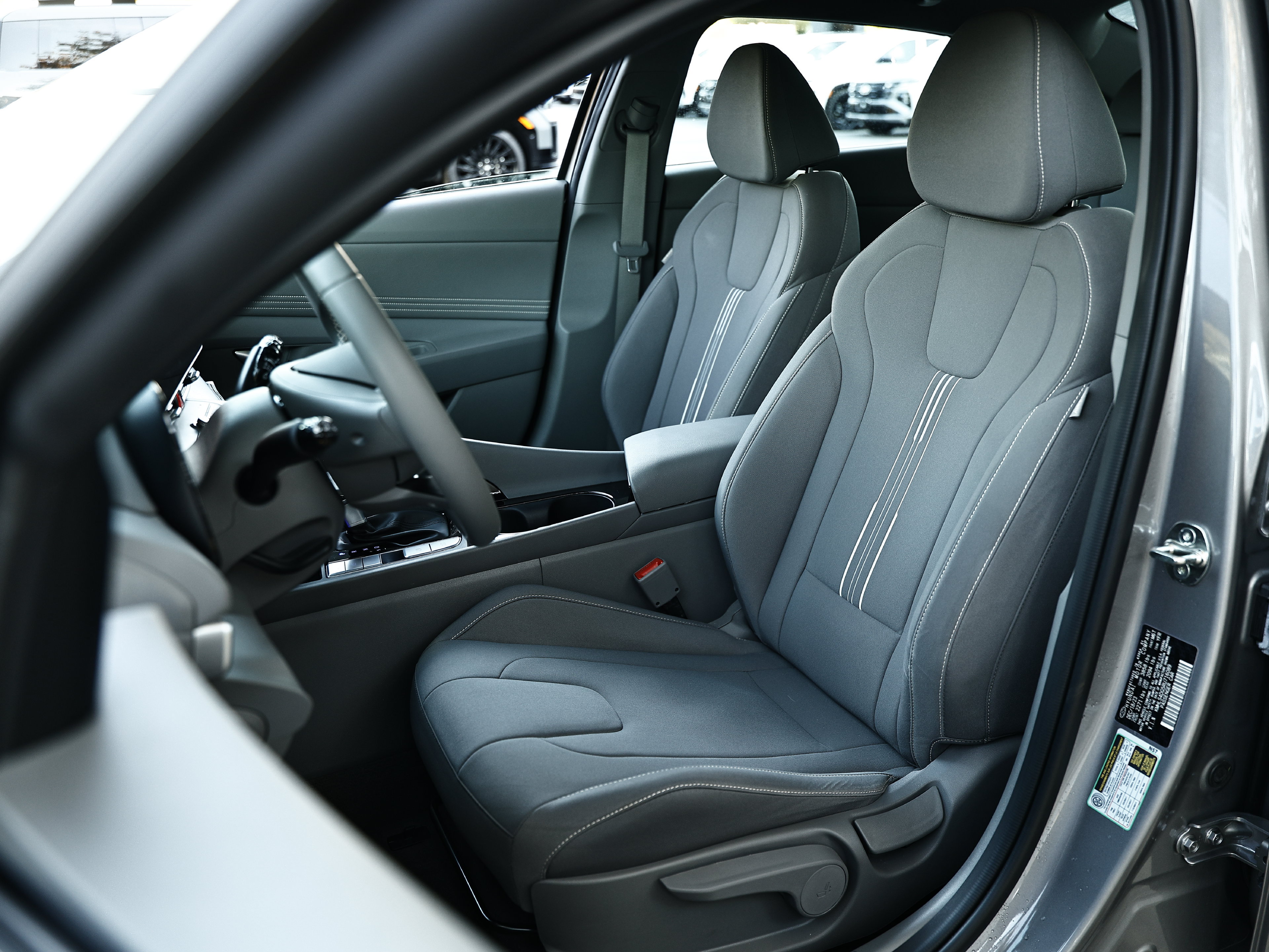 Used 2024 Hyundai Elantra SEL w/ Convenience Package FWD image 21