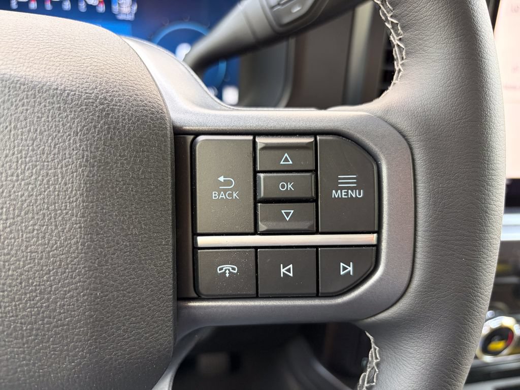 New 2026 Ford F250 Lariat w/ Black Appearance Package AWD/4WD image 48