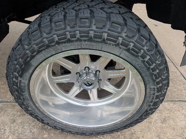 Used 2017 GMC Sierra 1500 SLT AWD/4WD image 9