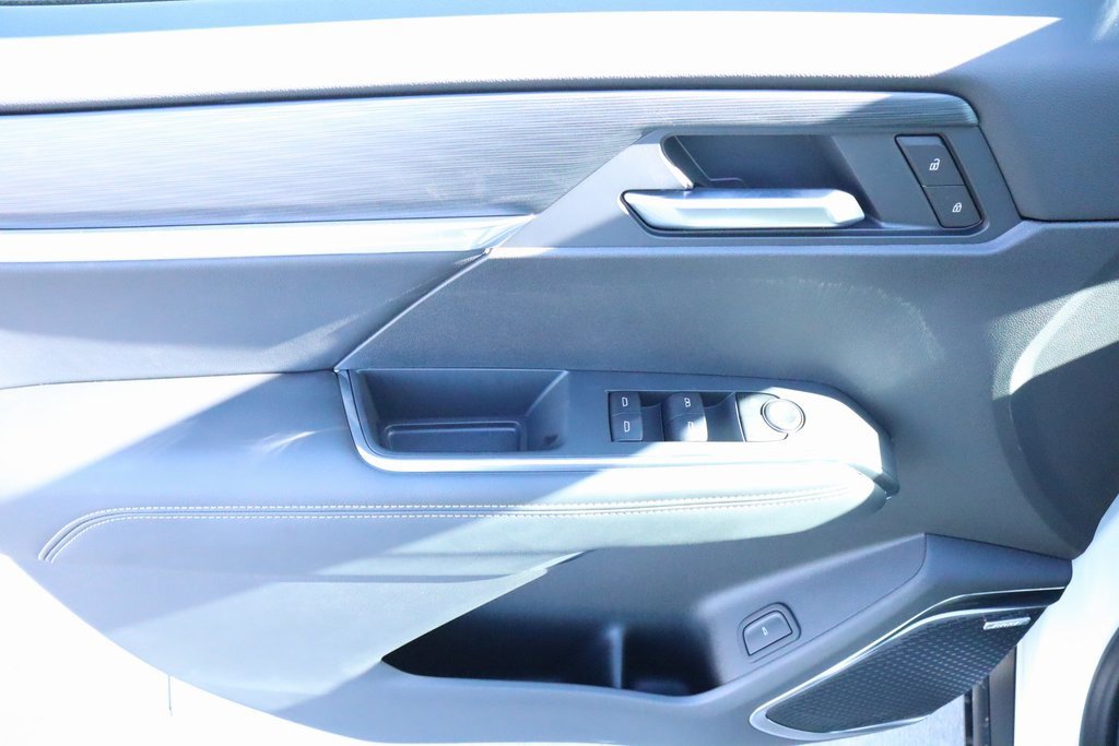 New 2026 GMC Acadia Elevation w/ LPO, Floor Liner Package image 15