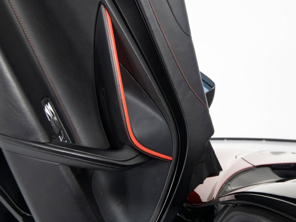 Used 2022 McLaren 720S Luxury RWD image 13