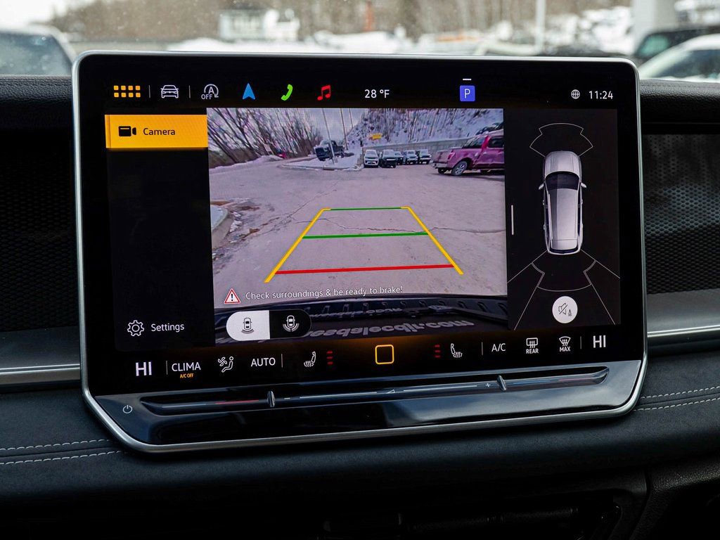 Used 2025 Volkswagen Tiguan SE image 22