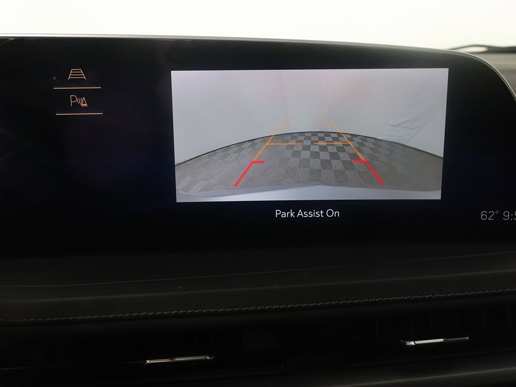 Used 2024 Cadillac XT4 Premium Luxury image 39